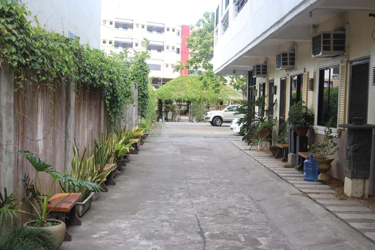 Reddoorz Near Colgante Bridge Naga City 外观 照片